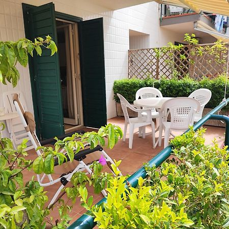 マスカリSea Garden, Fronte Mare Con Piscinaアパートメント エクステリア 写真