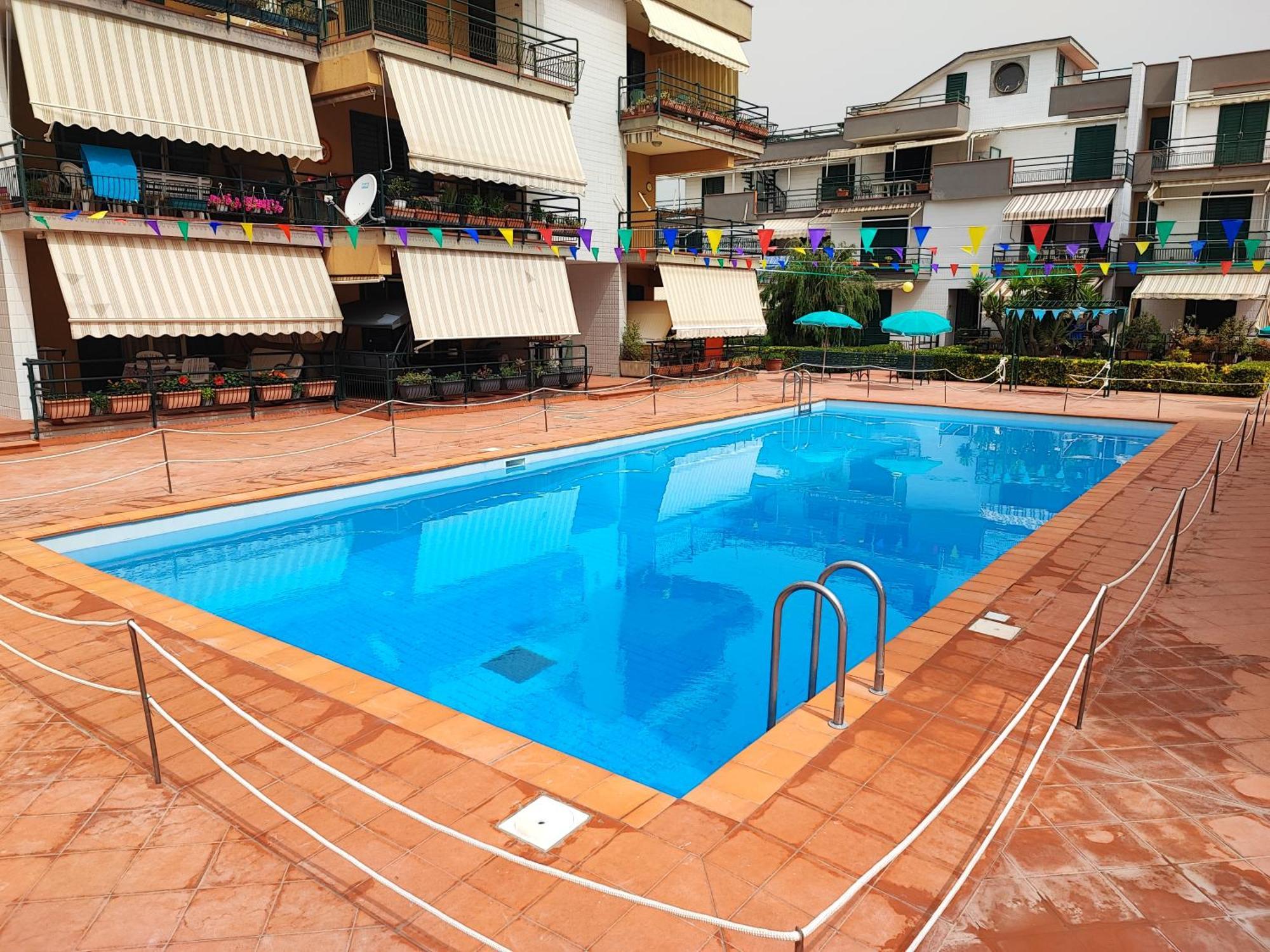 マスカリSea Garden, Fronte Mare Con Piscinaアパートメント エクステリア 写真